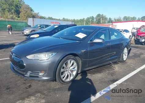 2015 Tesla Model S 70D/85D/P85D z USA, uszkodzony, nr VIN 5YJSA1E28FF112500